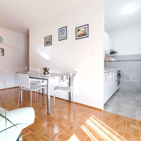 Apartment Dora Split Bagian luar foto