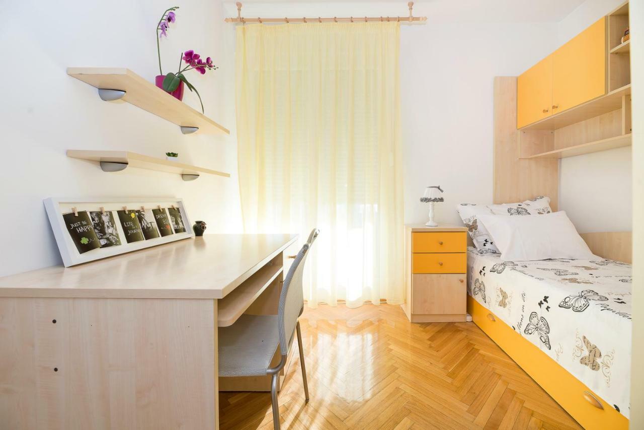 Apartment Dora Split Bagian luar foto