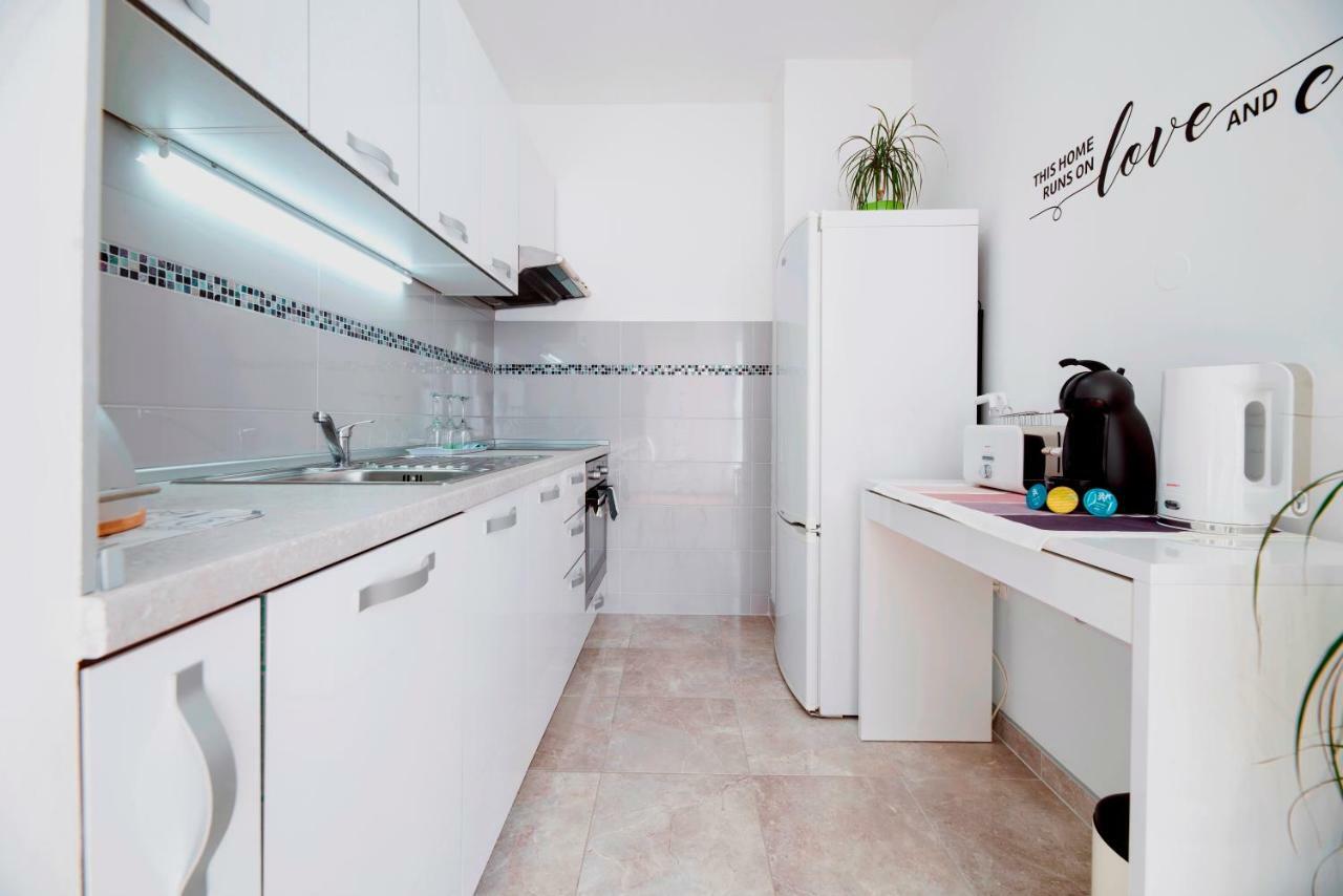 Apartment Dora Split Bagian luar foto